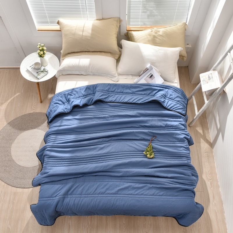 Too Hot to Sleep? Holmec™ Blanket - Stay Cool All Night