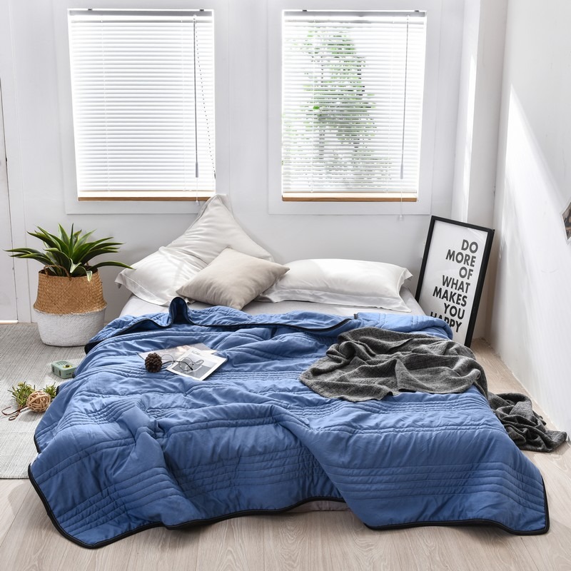 Too Hot to Sleep? Holmec™ Blanket - Stay Cool All Night
